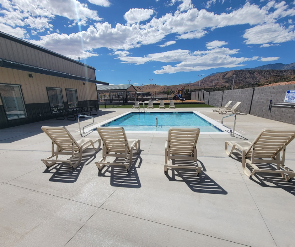 rv parks along 1-15 in utah with swimming pool
