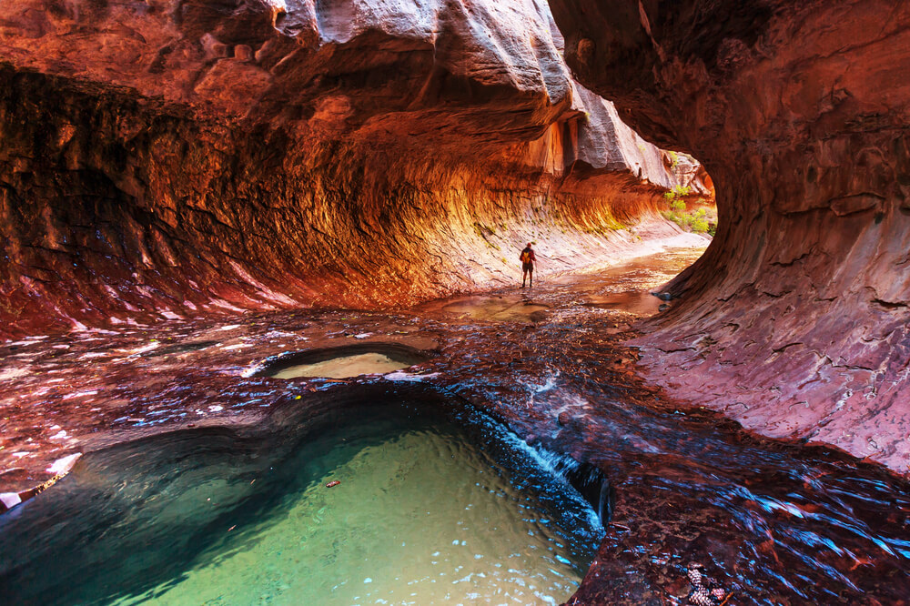 When deciding where to stay when visiting Zion, there are many choices that keep you near the park's hikes and stunning views.