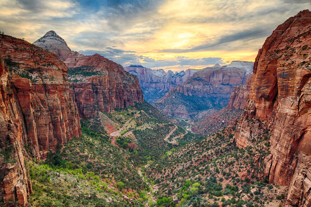 There are several vistas on this Zion National Park itinerary.